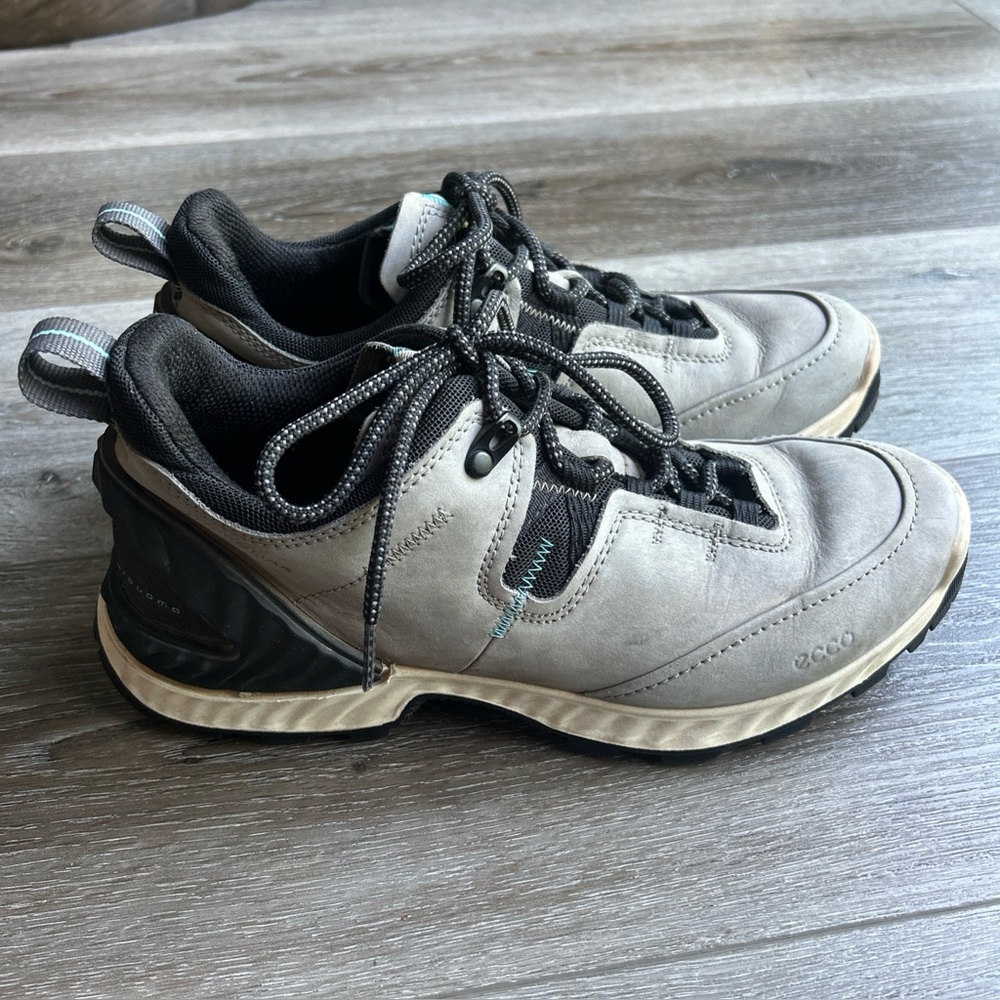 ECCO Exohike Mid Womens Size 9 - 9.5 40 Gray Leather Ankle Hiking Boots Gore-Tex